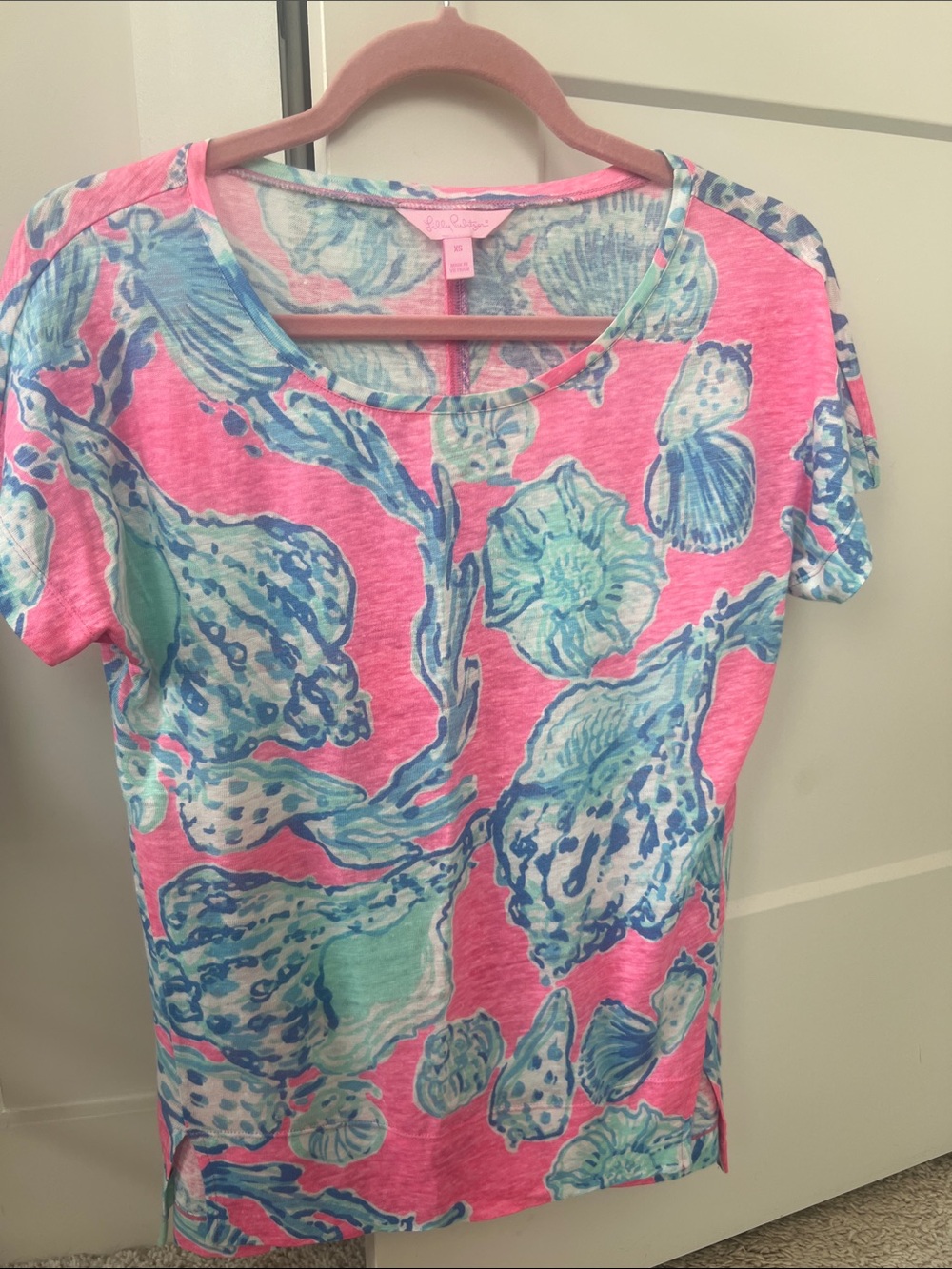 Lilly Pulitzer shell print linen tee shirt XS